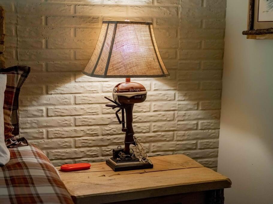 Stonegate Lodge Bed, Wifi, 50In Roku Tv, Salt Water Pool Room #109 Eureka Springs Exterior foto